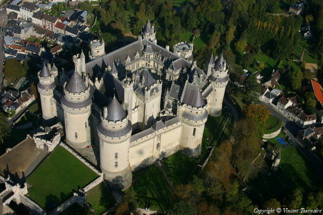 Замок Пьерфон. Франция