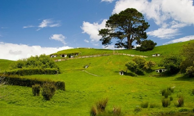 Хоббитон – вымышленная деревня хоббитов, которая находится в Новой Зеландии